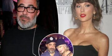 Aaron Lewis speaks out after record label uses his album as packing paper for Taylor Swift merch