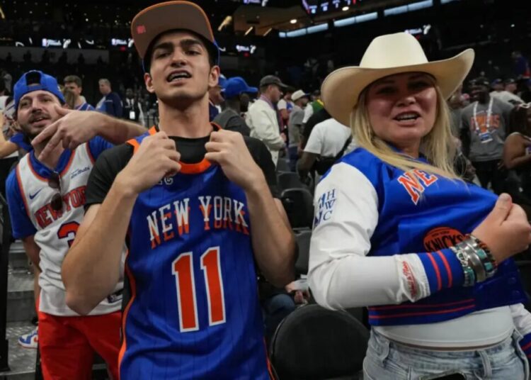 Knicks fans scramble to find way to San Antonio for Game 5 after storm causes travel chaos