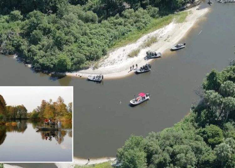 2 dead and 1 missing after airboat capsizes in Florida river