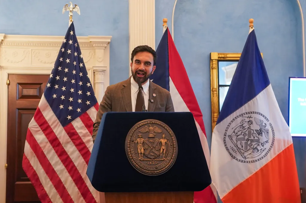 NYC Mayor Mamdani speaking at a Puerto Rican Heritage event.