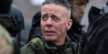 DHS chief throws MAGA ex-Border Patrol boss under the bus: ‘He’s irrelevant’