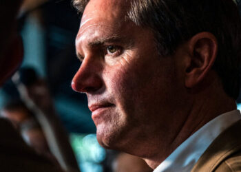 Riding Into 2028: On the Midterms Trail, Andy Beshear Eyes a Bigger Prize