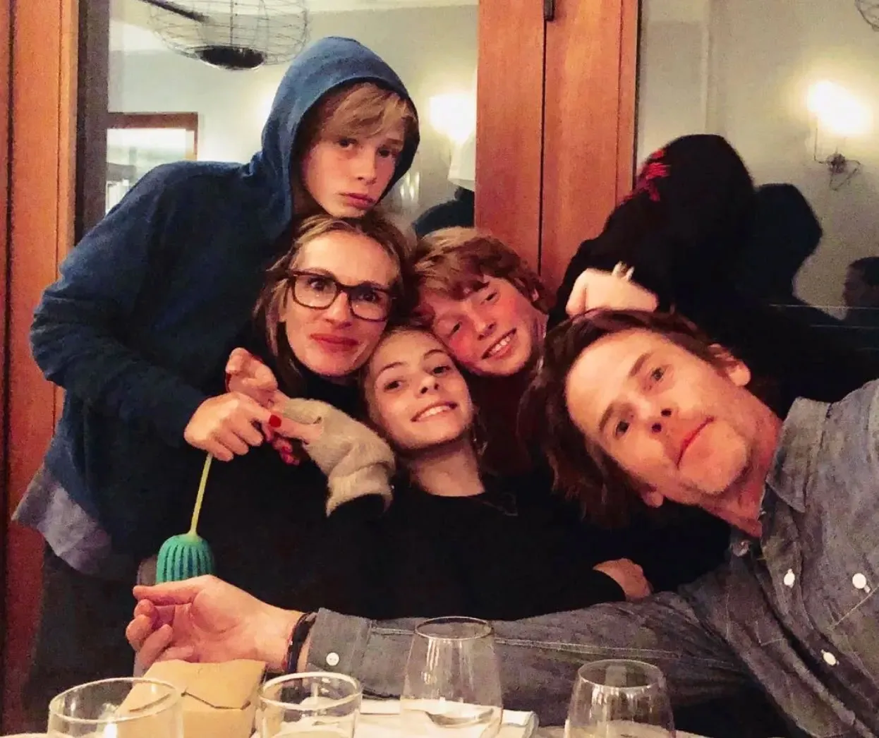 Julia Roberts with her husband Danny Moder and their three children: Phinnaeus, Hazel, and Henry.