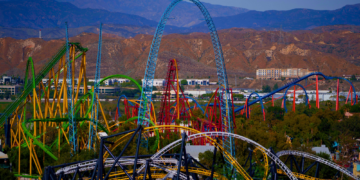 PSA: Eating Chicken Nuggets on a Roller Coaster Will Get You Banned From Six Flags
