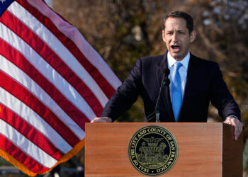 Lurie seeing red, white and blue