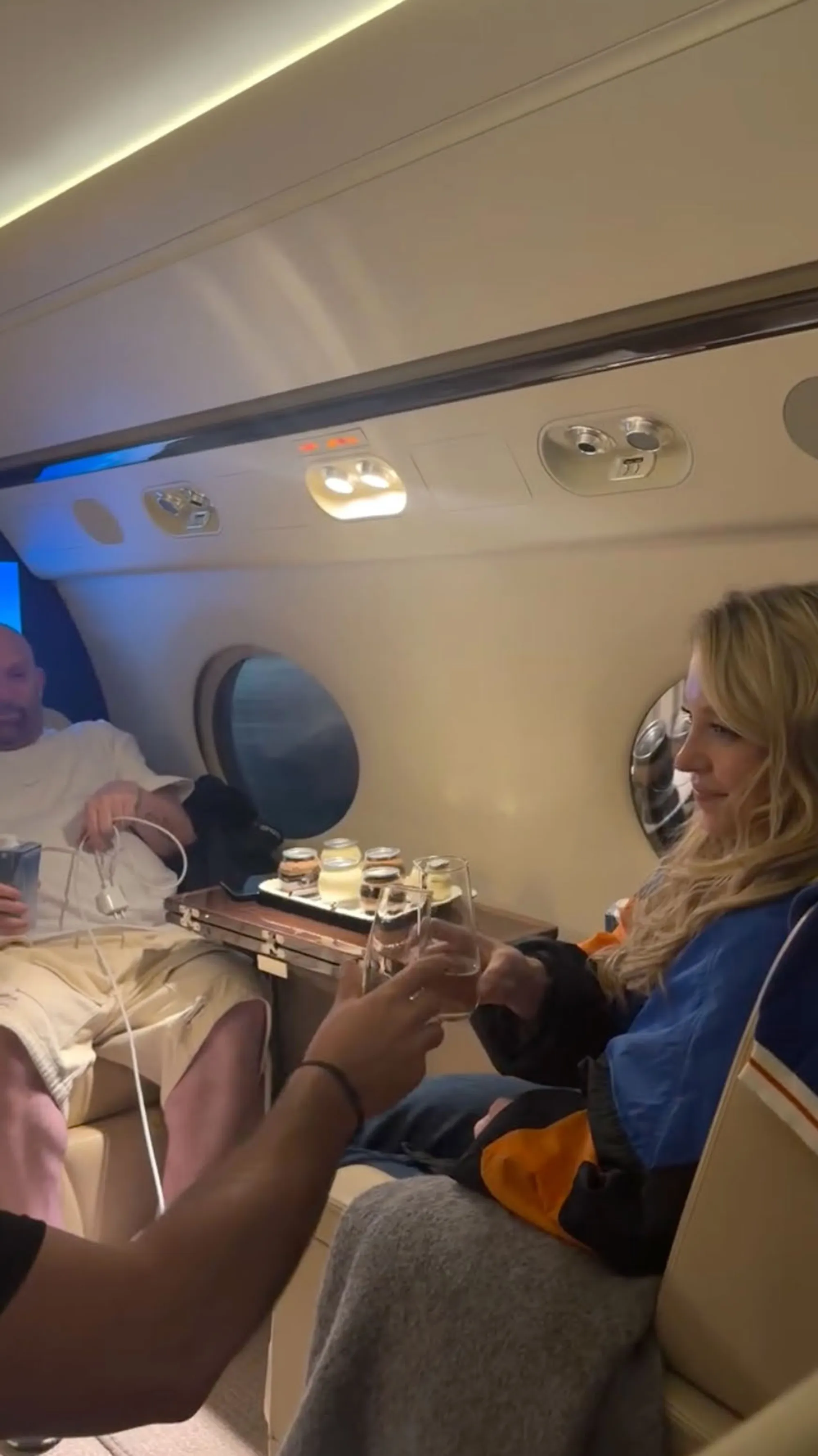 Sydney Sweeney and Scooter Braun in a private jet.