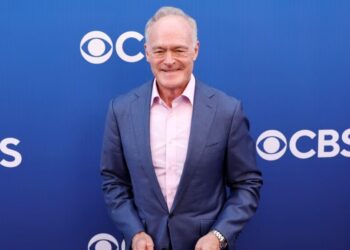 Scott Pelley Calls for Bari Weiss’ Removal From CBS: ‘Trust Is Broken’