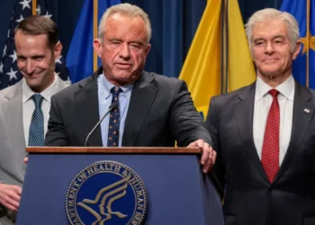 Instant mockery as RFK Jr dodges reporter’s question on flesh-eating parasite