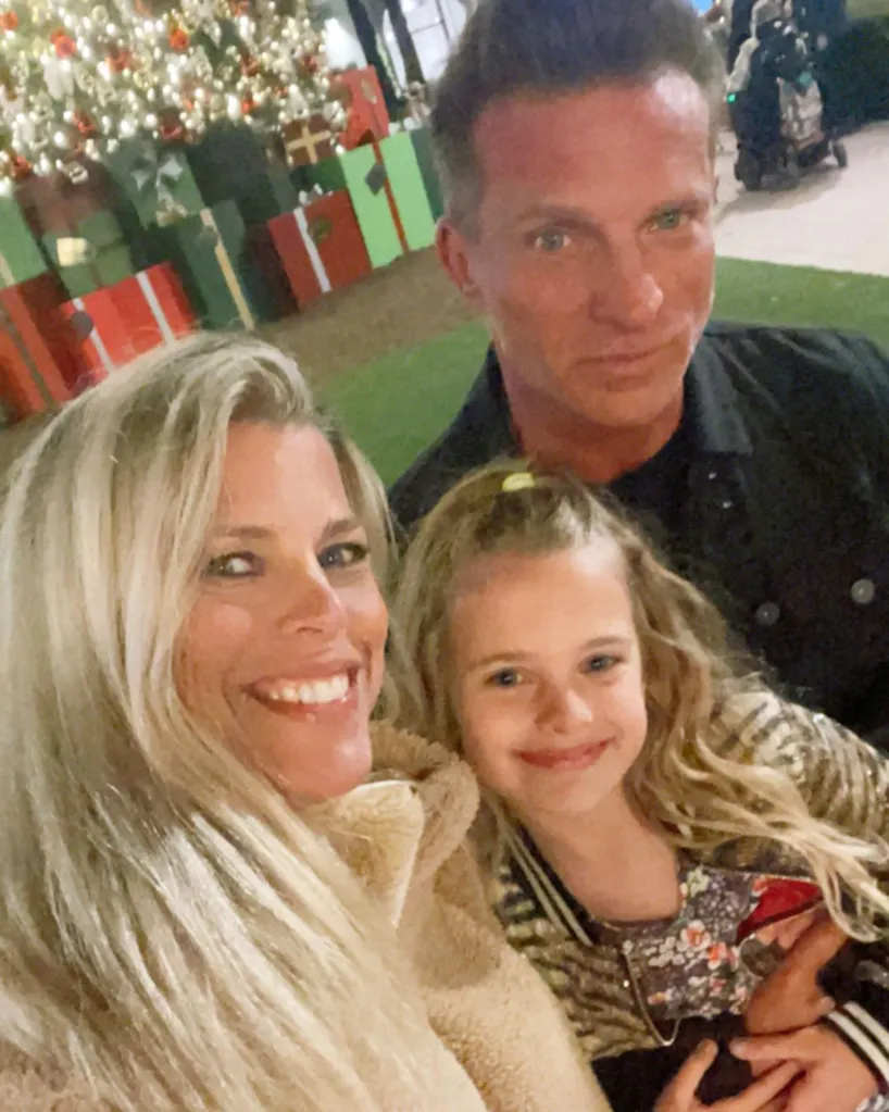 Steve Burton with Sheree Gustin and their daughter.