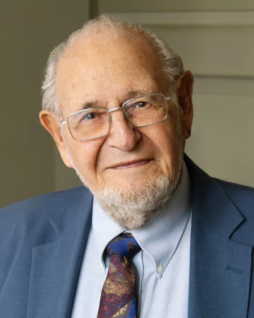 A headshot of Sol Rosenblatt, a 96-year-old Manhattan man who hired a matchmaker