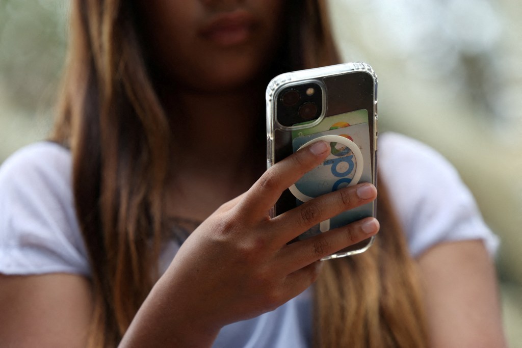 Communications Minister Anika Wells on Monday blamed the platforms’ resistance to the age restrictions for the need to toughen the laws that came into force on Dec. 10.