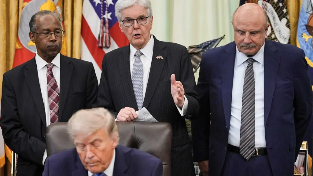 Trump dozes in Oval Office as MAGA ally makes jaw-dropping false claim: ‘One long blink!’