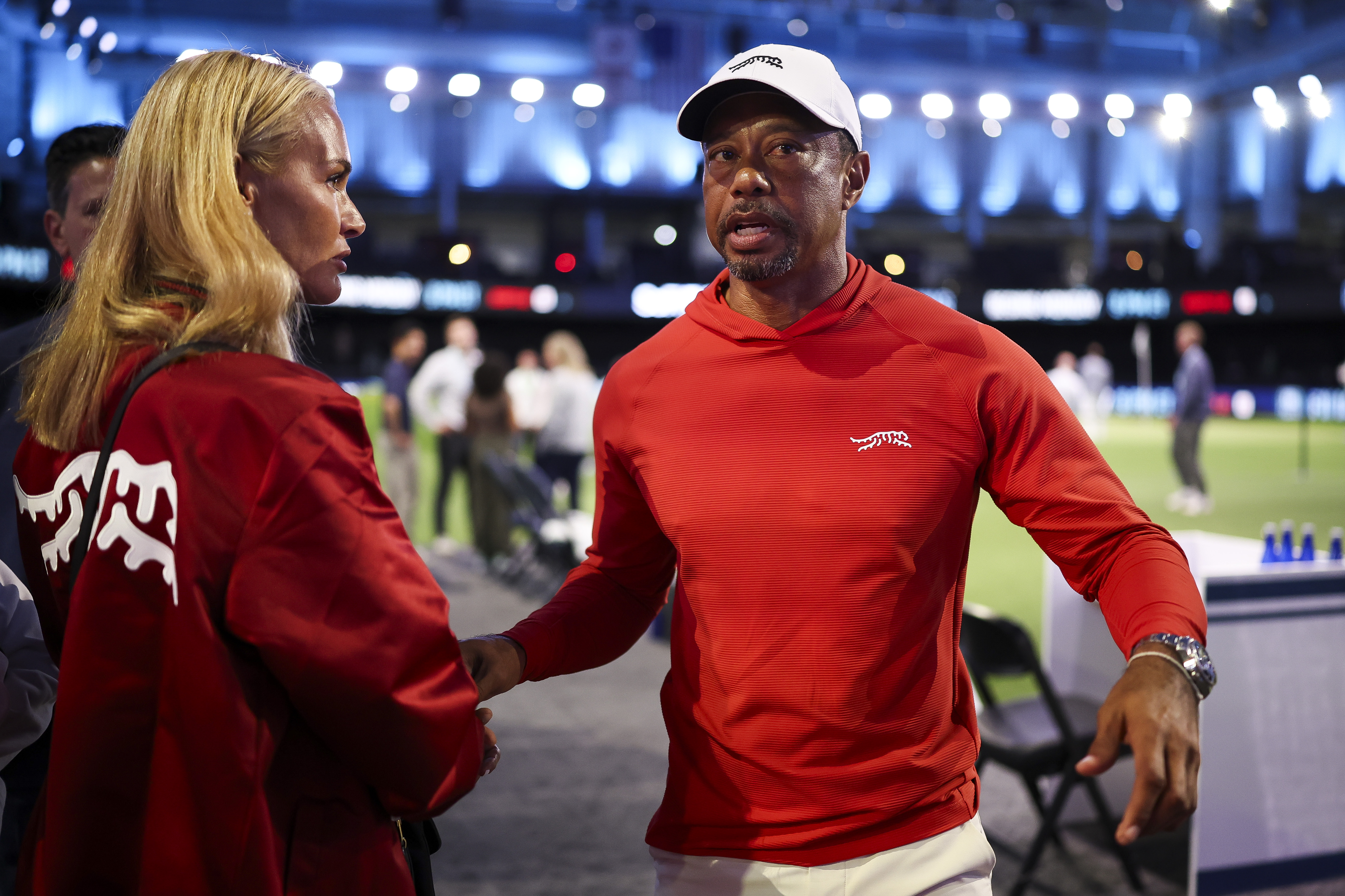 Tiger Woods returning home after completing rehabilitation.