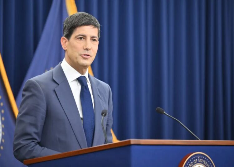 Democrats thought Fed Chair Kevin Warsh would be a Trump loyalist — his opening move proves he’s nothing of the sort
