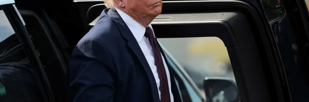 Trump’s impersonation during public appearance perplexes the internet