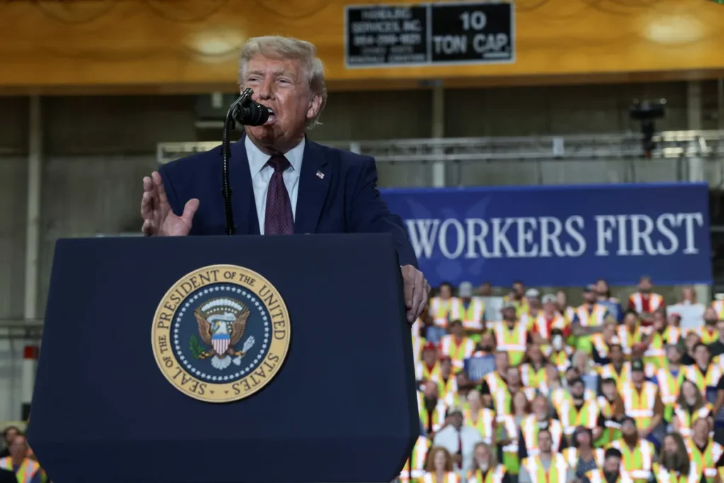 Trump gives himself a baffling compliment for coming up with new insult for Democrats