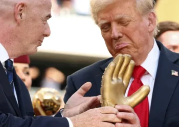 Potential reason behind Trump’s ‘strange insistence’ on Iran deal timing stuns onlookers