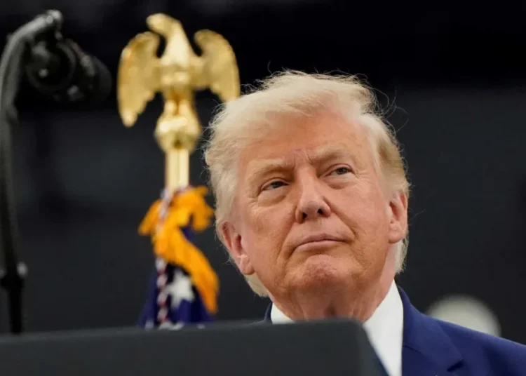Trump jokingly jabs Air Force pilots as they get louder applause: ‘End of your job!’