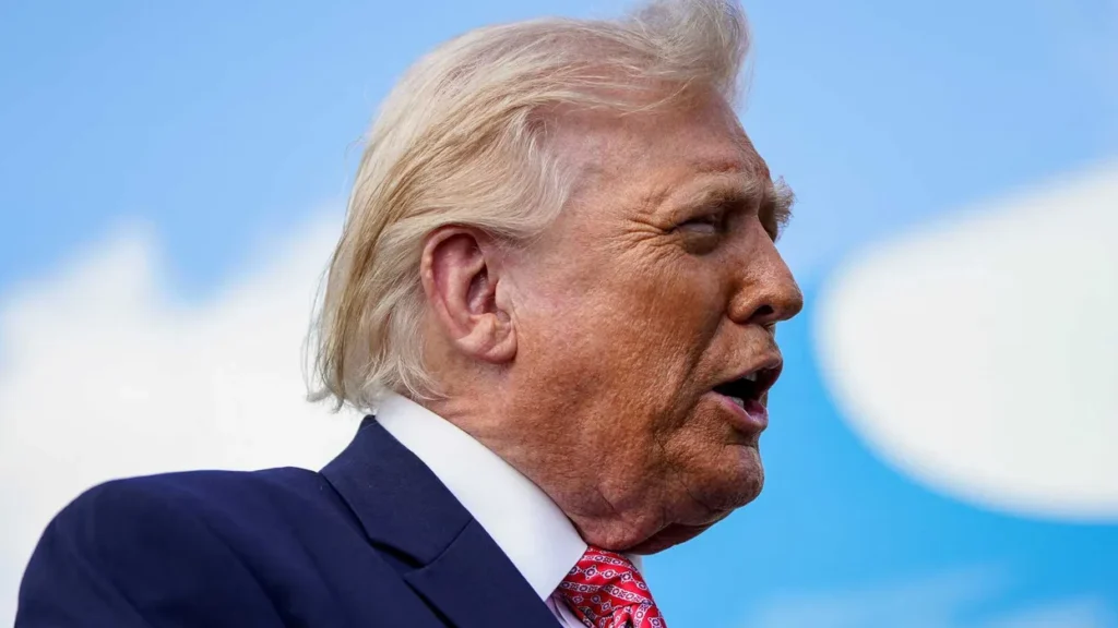 This rogue wave of outrage is enough to force Trump to resign