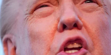 Trump shuts down aides for bringing up ‘difficult and awkward’ age-related subject: report