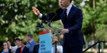 ‘Wow’: Josh Hawley’s ‘lack of self-awareness’ during Fox News interview boggles onlookers