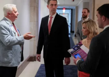 Republican senator defies Trump’s order to cancel Senate hearing
