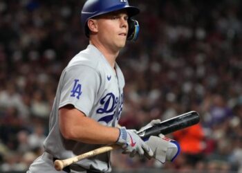 Dodgers expected to put catcher Will Smith on the injured list as neck issue lingers