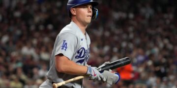 Dodgers expected to put catcher Will Smith on the injured list as neck issue lingers