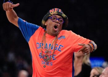 Should Knicks superfan Spike Lee get a championship ring? These celebrities say yes