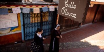 ‘People just forgot about Olvera Street.’ Historic L.A. restaurants on brink of closure
