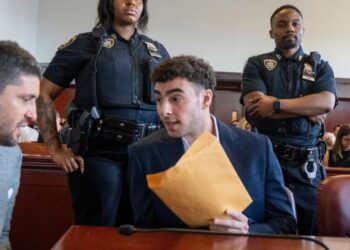 Luigi Mangione’s lawyers reverse course, say they won’t pursue a psychiatric defense