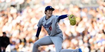 Roki Sasaki struggles with command early, Dodgers fall to Padres