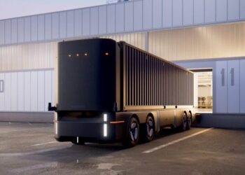 This startup wants to bring driverless freight trucks to California’s roads, but drivers are pushing back