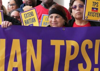 Supreme Court rules Trump may end legal protection for Haitians and Syrians