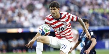 U.S. players see their electric win over Paraguay as the start of a push to win over fans