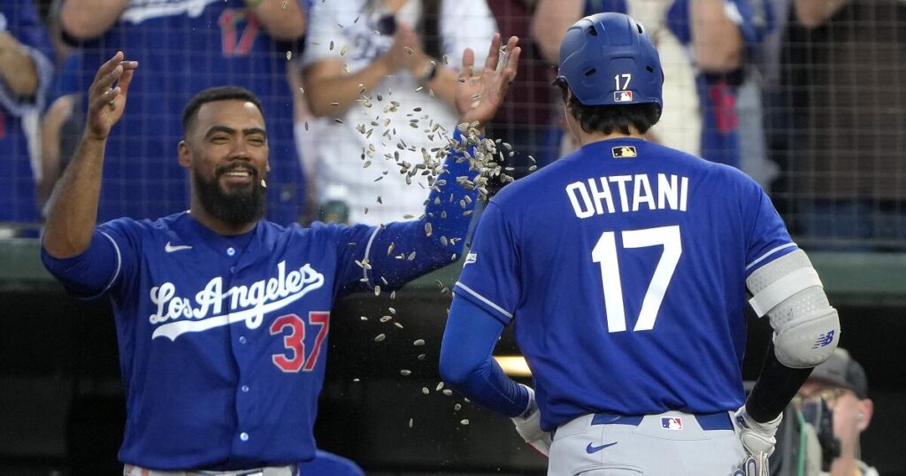 Teoscar Hernández returns, and Dodgers unleash 17-hit barrage in win over Athletics