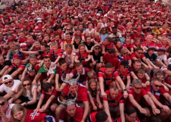 Norwegians ‘row’ Times Square and Tartan Army storms Boston as World Cup fandom takes over U.S. streets