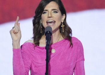 A tale of two Republicans who crossed Trump