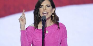 A tale of two Republicans who crossed Trump