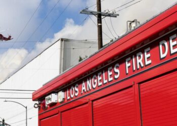 L.A. faces state of emergency as Boyle Heights fire continues spewing caustic smoke across region