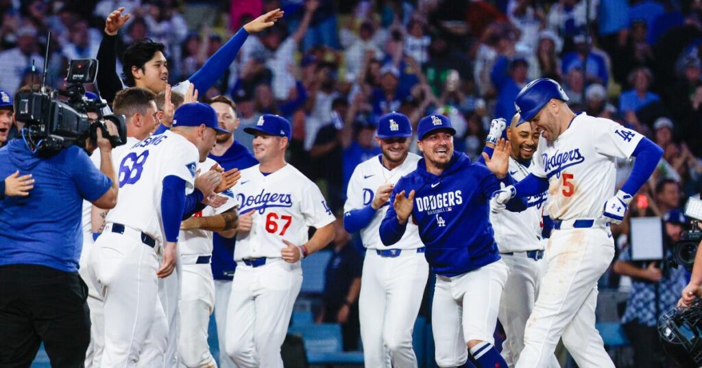 Freddie Freeman hits walk-off home run in Dodgers’ victory over Angels