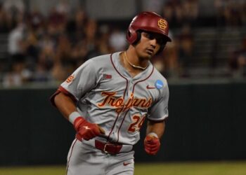 Augie Lopez powers USC baseball in to super regionals for first time in 21 years