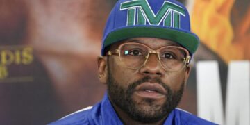 ‘Money’ Mayweather faces felony theft charges over unpaid Swiss luxury watch