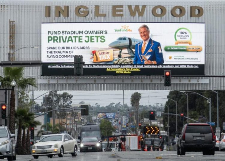 A battle over billboards roils Inglewood