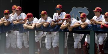 USC’s College World Series hopes shattered in heartbreaking loss to North Carolina