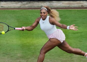 Serena Williams will make her singles return at Wimbledon … once she’s done playing ‘duck duck goose’