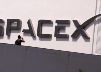 SpaceX shares rise 18% in early trading during historic IPO