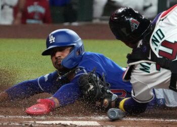 Dodgers can’t capitalize on Emmet Sheehan’s solid start in loss to Diamondbacks