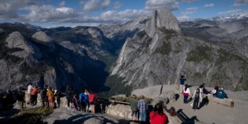 National Park staff ordered not to reveal deaths as part of new policy, report says