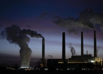 Trump invokes emergency powers to invest $700 million in coal, including a new export terminal in California